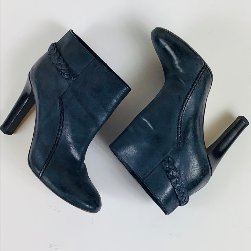 Chloe Black Leather Ankle Booties